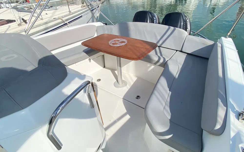 slider 23 Beneteau Flyer 850 Sun Deck