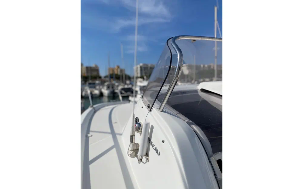 slider 28 Beneteau Flyer 850 Sun Deck