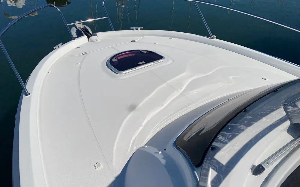 slider 3 Beneteau Flyer 850 Sun Deck