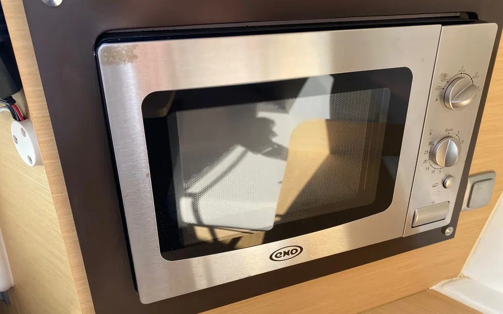 slider 10 Beneteau Flyer 850 Sun Deck