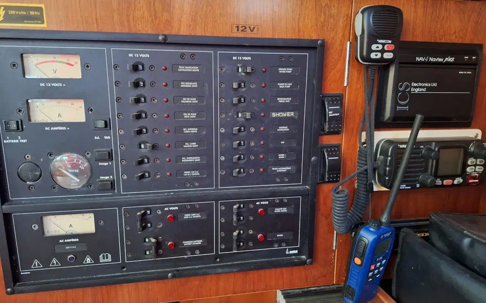 slider 6 Beneteau Oceanis 411