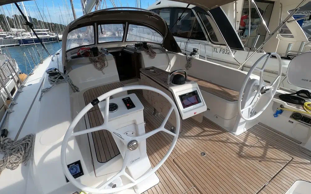 slider 6 Bavaria Cruiser 46