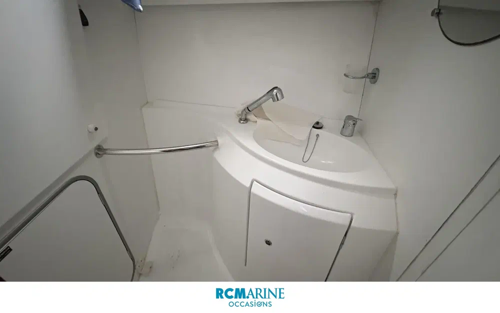 slider 6 Beneteau Antares 8.8