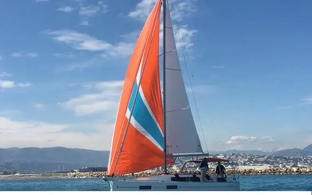 slider 0 Beneteau Oceanis 35 Cruiser