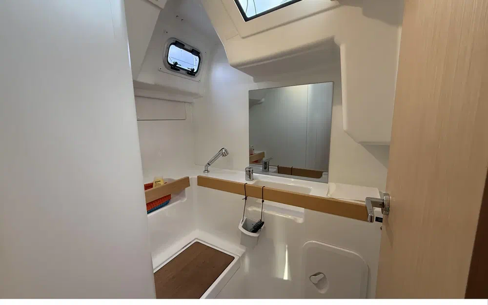 slider 17 Beneteau Oceanis 35 Cruiser