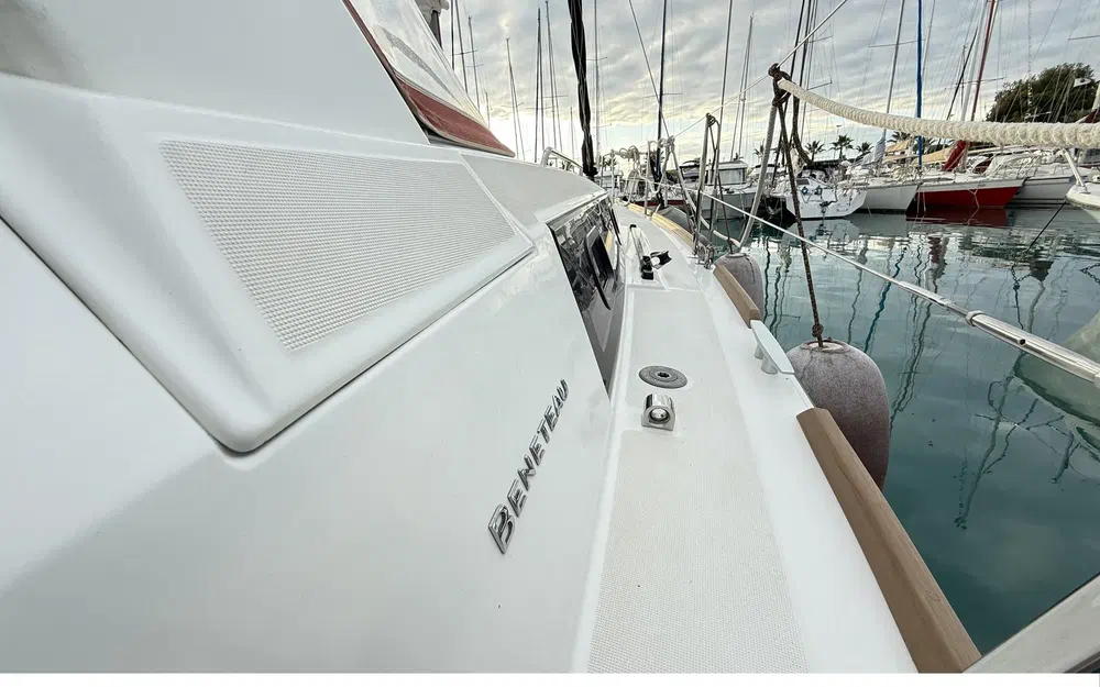 slider 18 Beneteau Oceanis 35 Cruiser