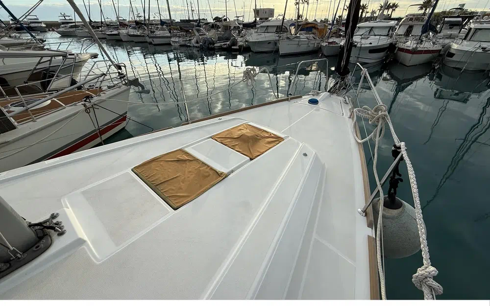 slider 19 Beneteau Oceanis 35 Cruiser