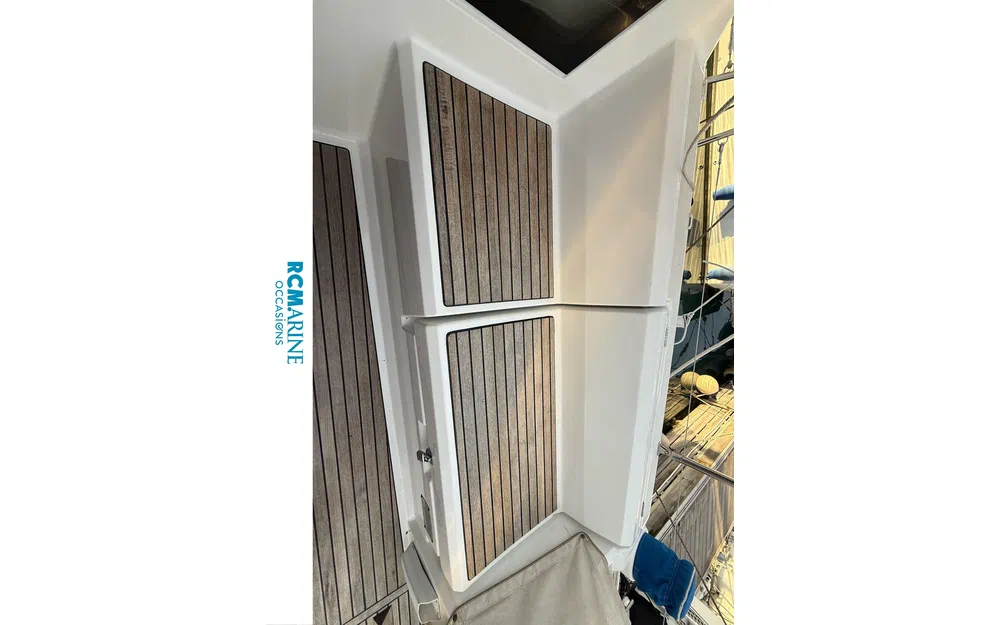 slider 5 Beneteau Oceanis 35 Cruiser