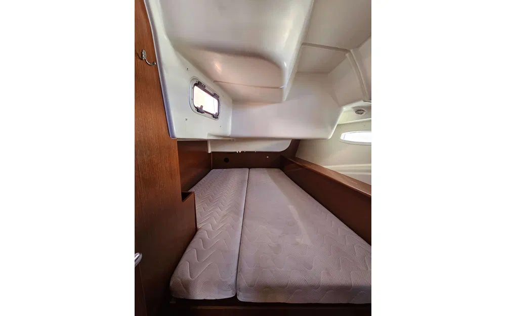 slider 13 Beneteau Oceanis 43