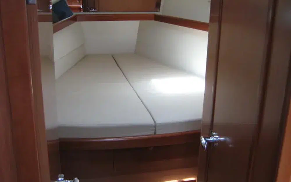 slider 6 Beneteau Oceanis 43