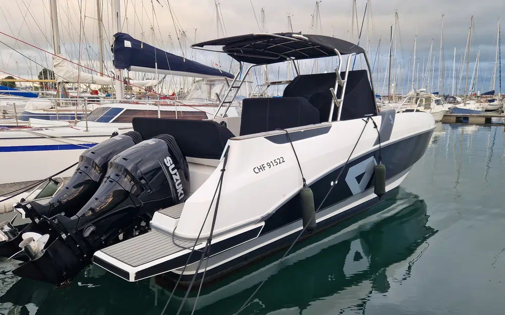 slider 4 Beneteau Flyer 8.8 SPACEdeck