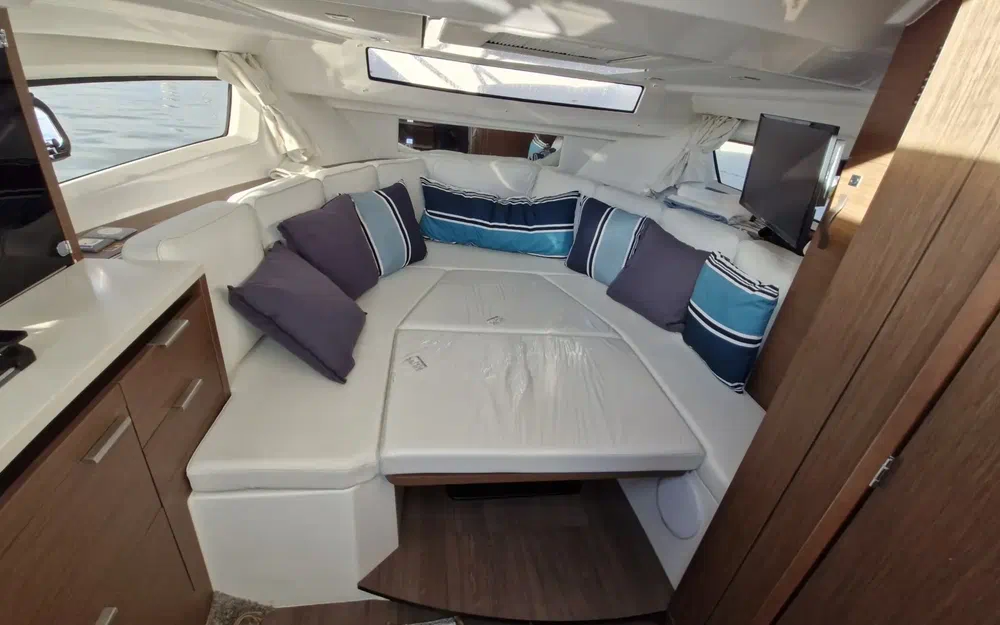 slider 16 Jeanneau Cap Camarat 10.5 WA