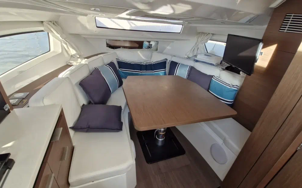 slider 17 Jeanneau Cap Camarat 10.5 WA