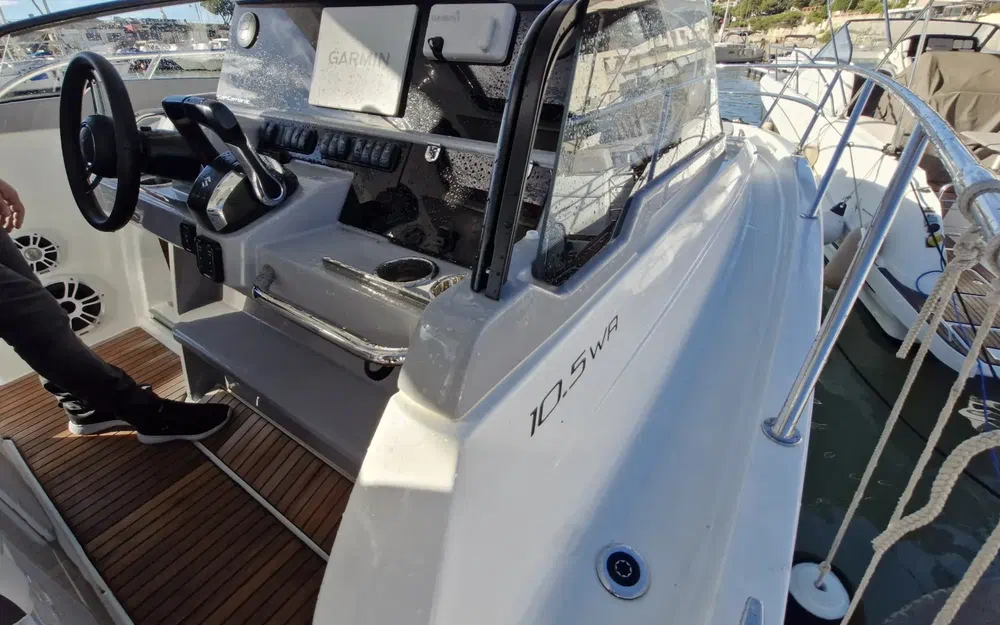 slider 8 Jeanneau Cap Camarat 10.5 WA