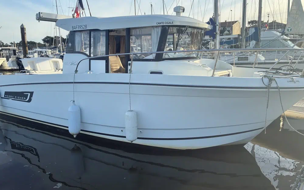 slider 1 Jeanneau Merry Fisher 855