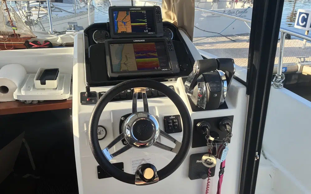 slider 7 Jeanneau Merry Fisher 855