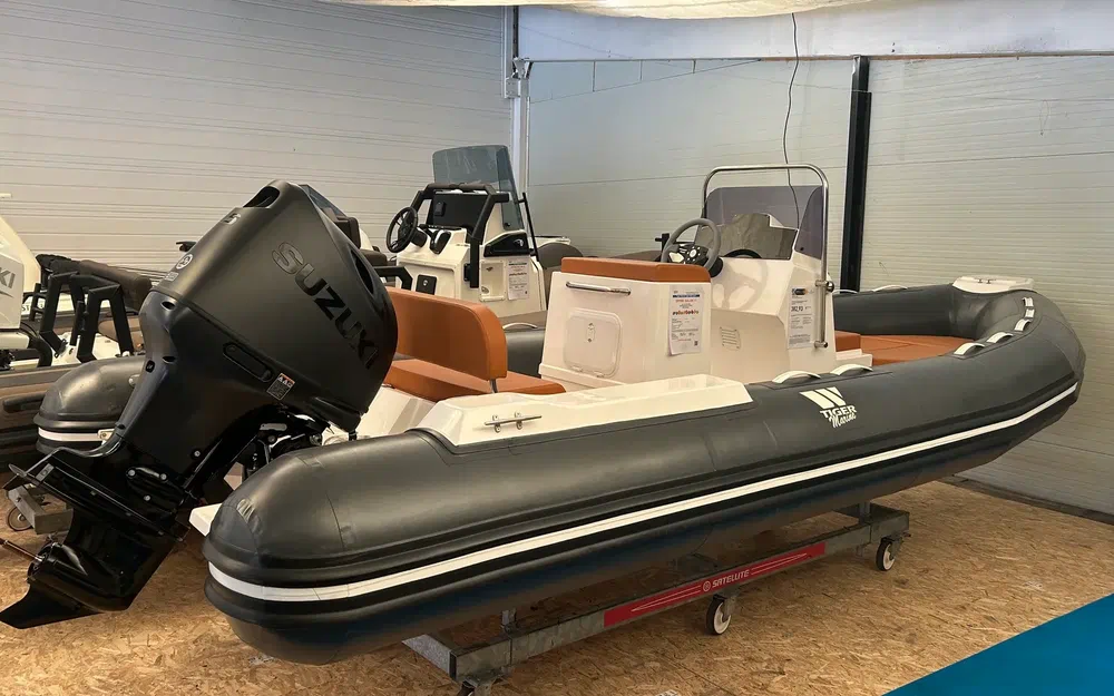 slider 0 Tiger Marine Tiger 600 Open