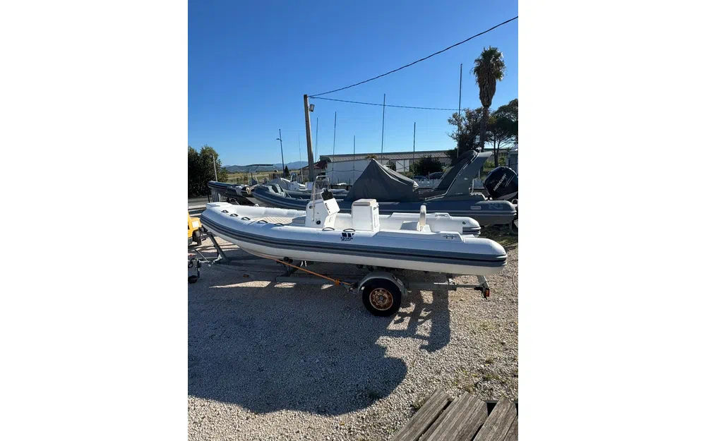 slider 1 Tiger Marine Tiger 600 Open