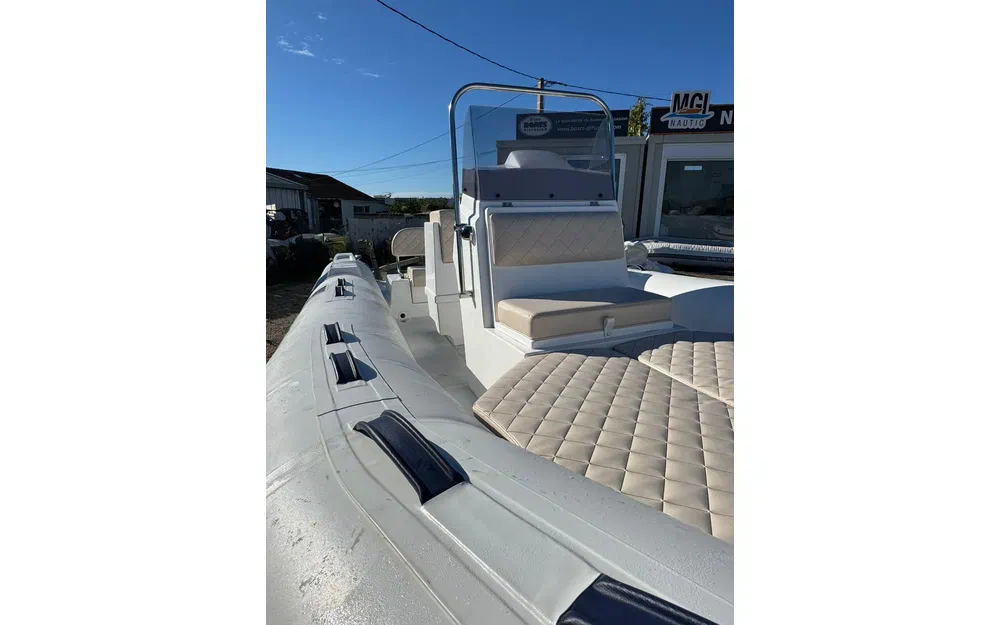 slider 2 Tiger Marine Tiger 600 Open