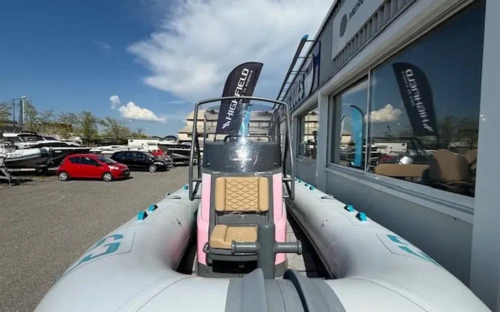 slider 6 Highfield Sport 600 JO 2024