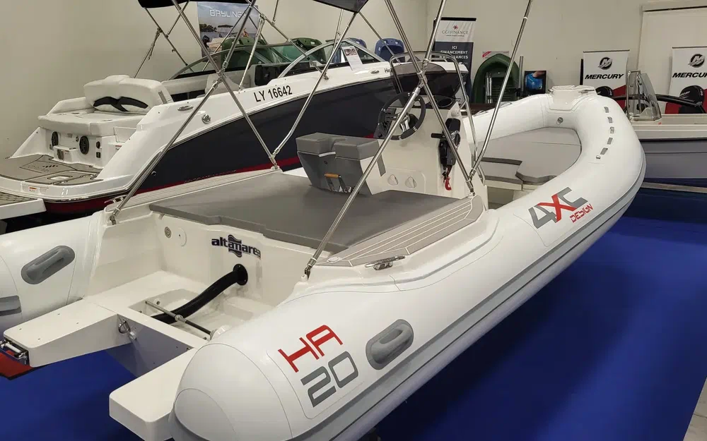 slider 2 Honda 4XC HA20