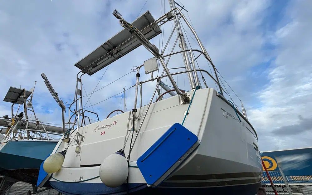 slider 1 Jeanneau Sun Odyssey 379 Dl