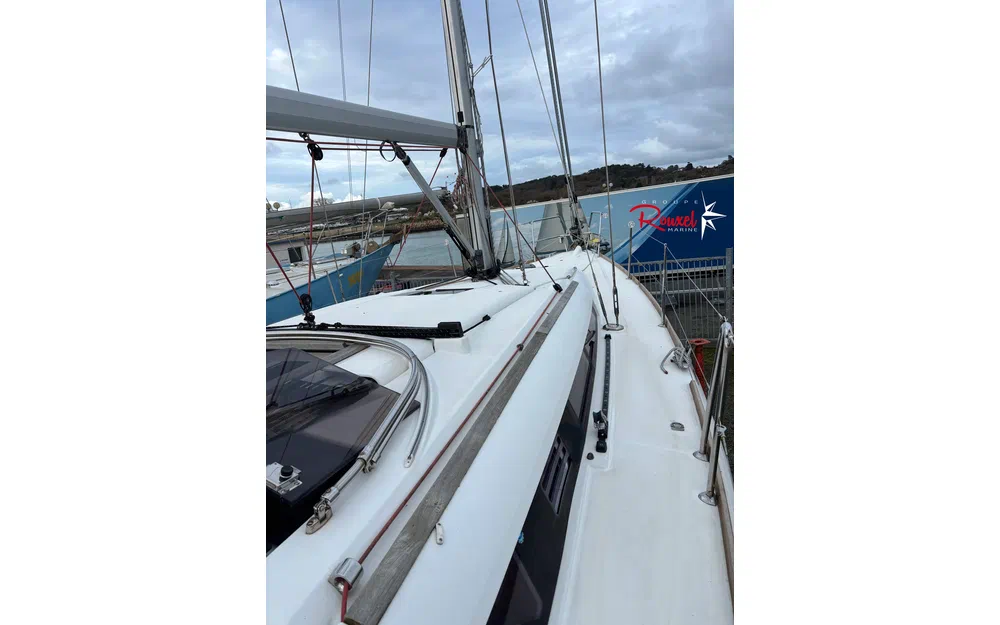 slider 5 Jeanneau Sun Odyssey 379 Dl