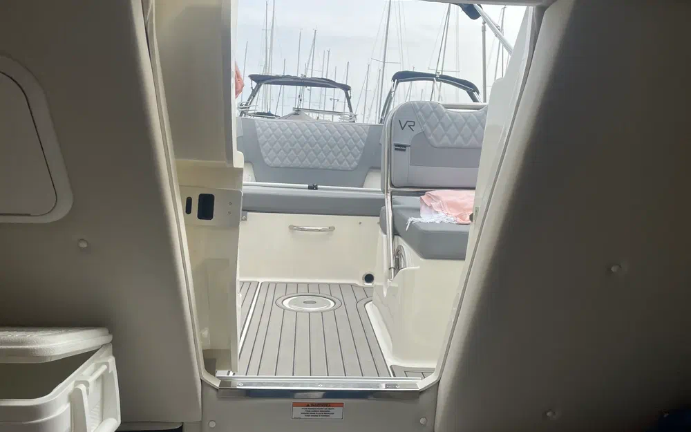 slider 10 Bayliner VR5 Cuddy