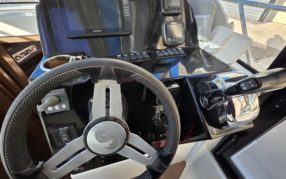 slider 5 Beneteau Antares 9 OB