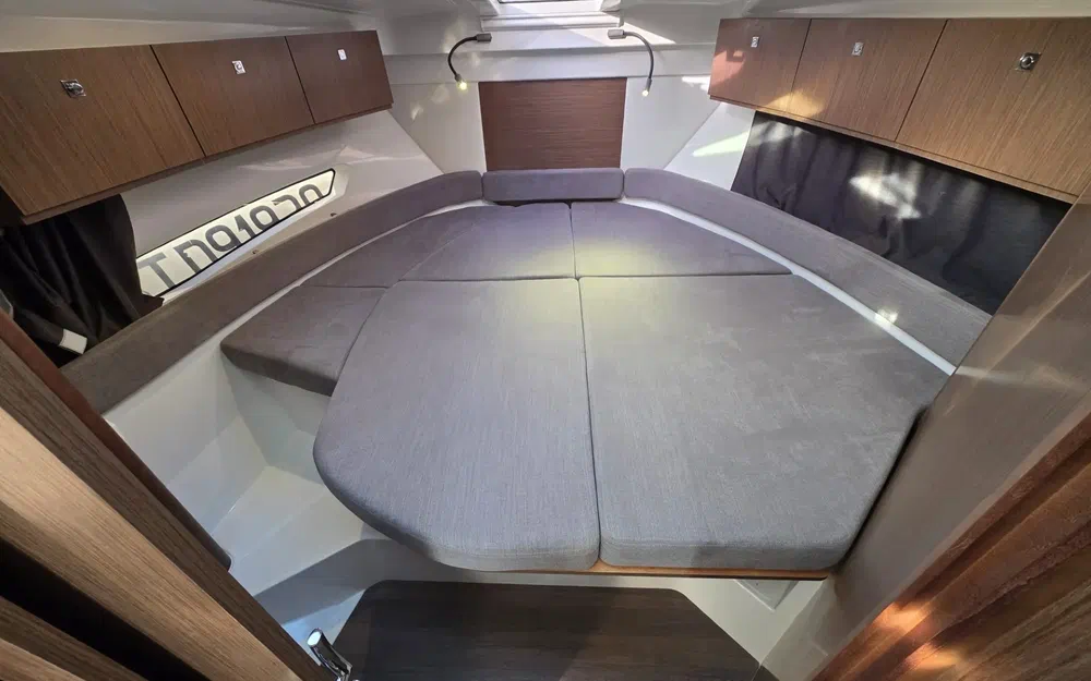 slider 24 Beneteau Antares 9 OB