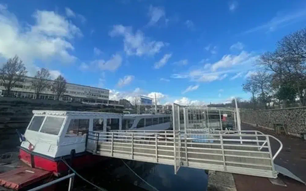 slider 35 Bateau Passagers 100 pax EF ERP Bar 2 terrasses