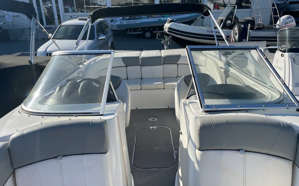 slider 8 Bayliner 235 BR