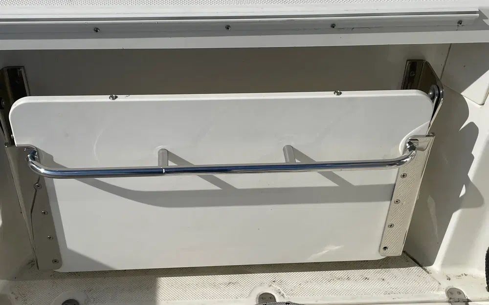 slider 5 Quicksilver Activ 605 Pilothouse