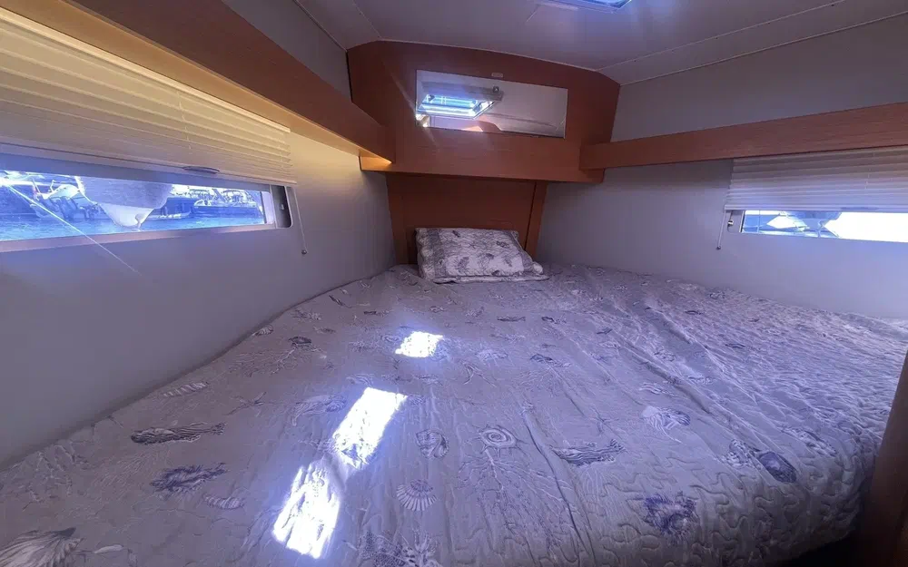 slider 11 Dufour 390 Grand Large