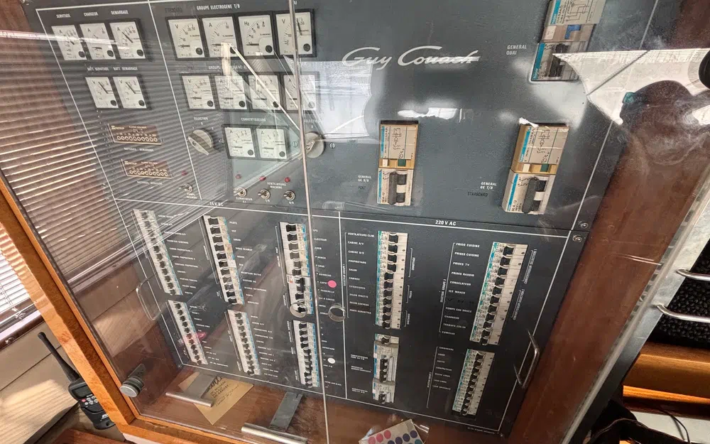 slider 17 Guy Couach 22 FLY