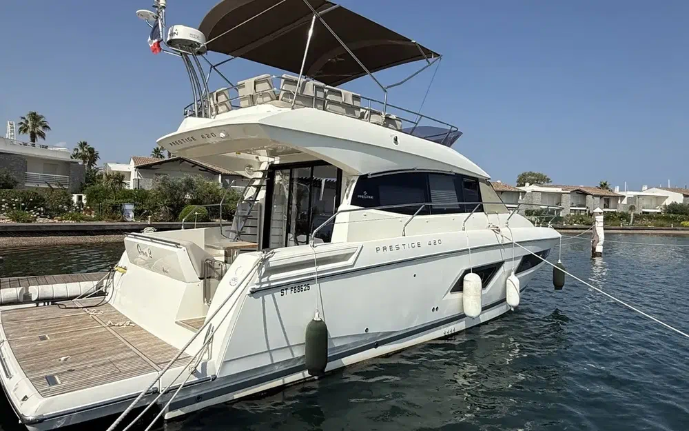 slider 0 Jeanneau Prestige 420 Fly