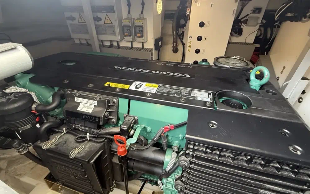 slider 40 Jeanneau Prestige 420 Fly