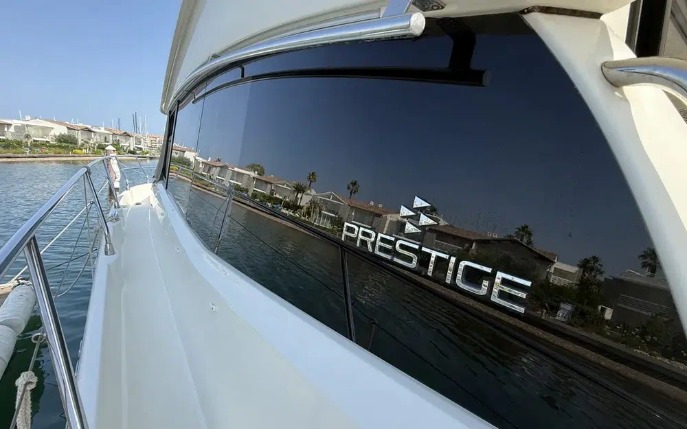 slider 5 Jeanneau Prestige 420 Fly