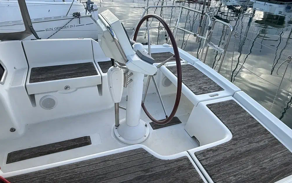 slider 11 Beneteau Oceanis 31