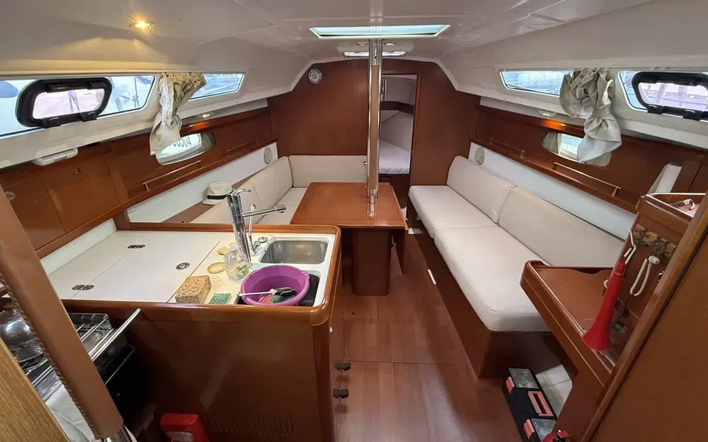 slider 16 Beneteau Oceanis 31