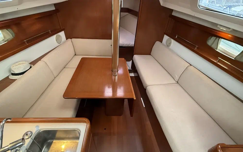 slider 22 Beneteau Oceanis 31