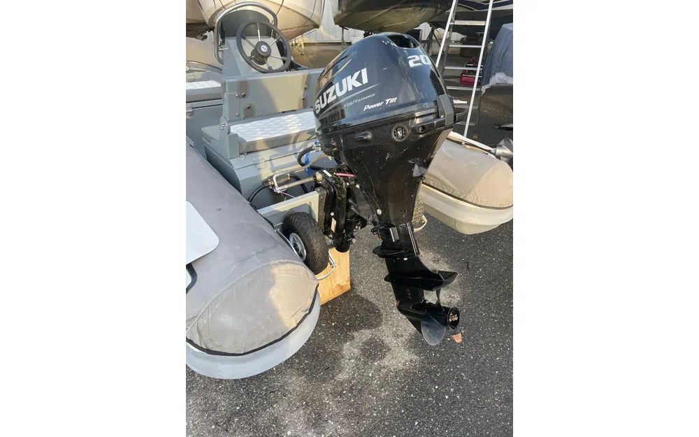 slider 5 3D Tender Ultimate Rib 340 Hypalon