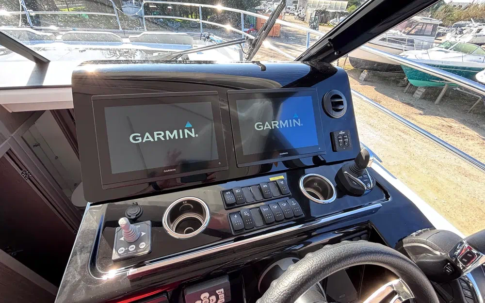 slider 20 Jeanneau Merry Fisher 1295 Fly