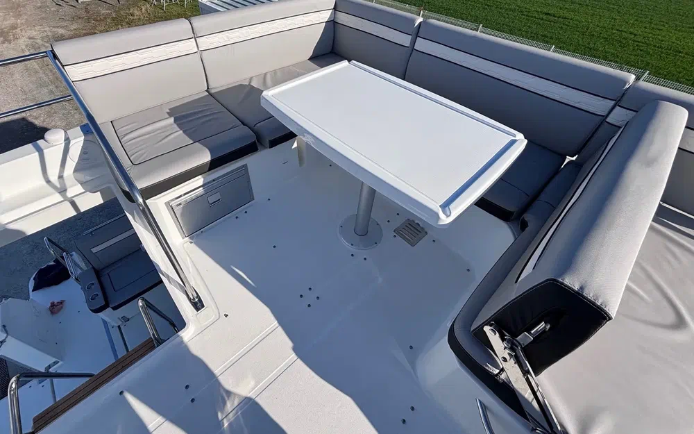 slider 8 Jeanneau Merry Fisher 1295 Fly