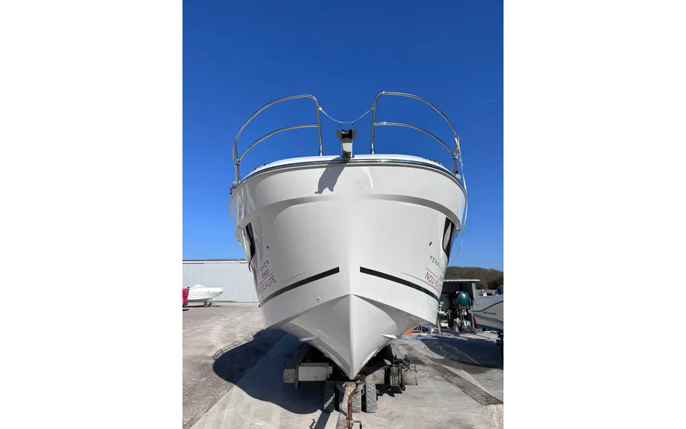 slider 1 Jeanneau Merry Fisher 1295 Fly