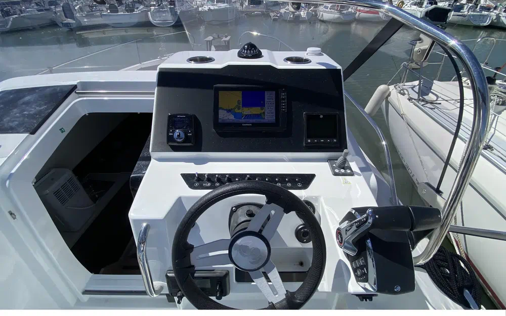 slider 6 Beneteau Flyer 9 Sundeck