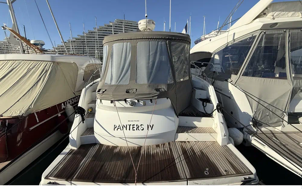 slider 0 Beneteau Flyer Gran Turismo 44