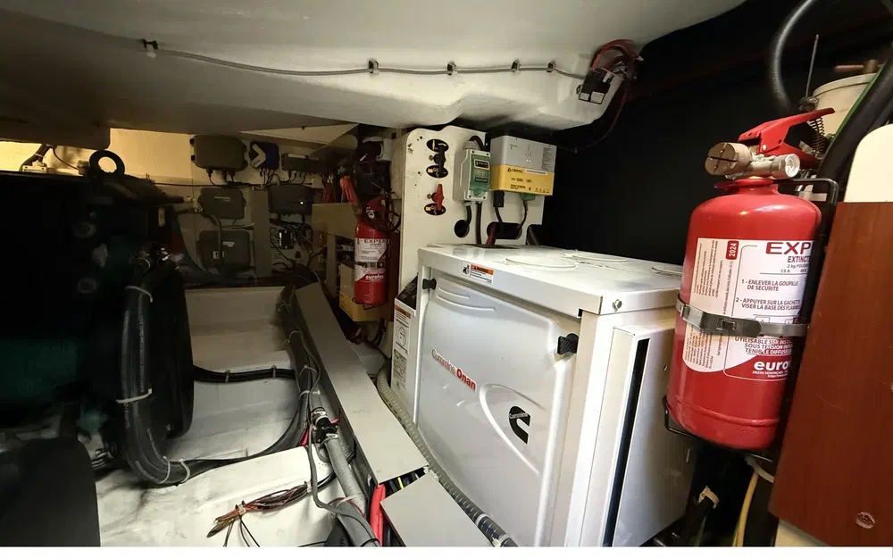 slider 10 Beneteau Flyer Gran Turismo 44