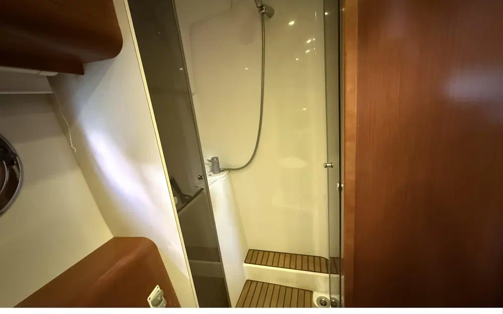 slider 18 Beneteau Flyer Gran Turismo 44