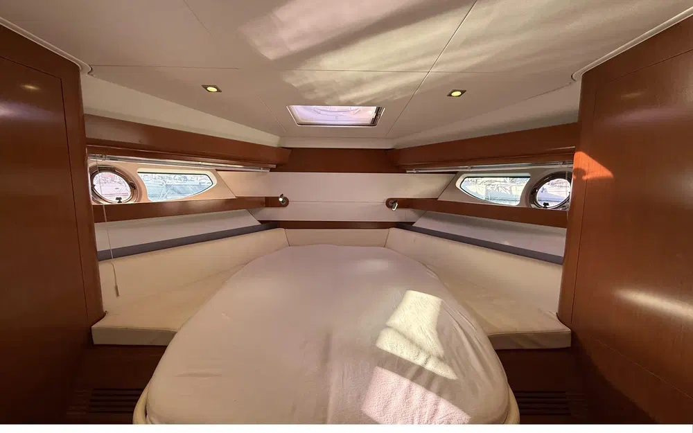 slider 21 Beneteau Flyer Gran Turismo 44